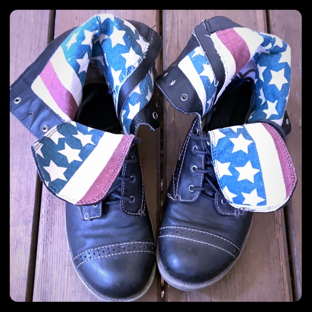 Patriotic black combat boots